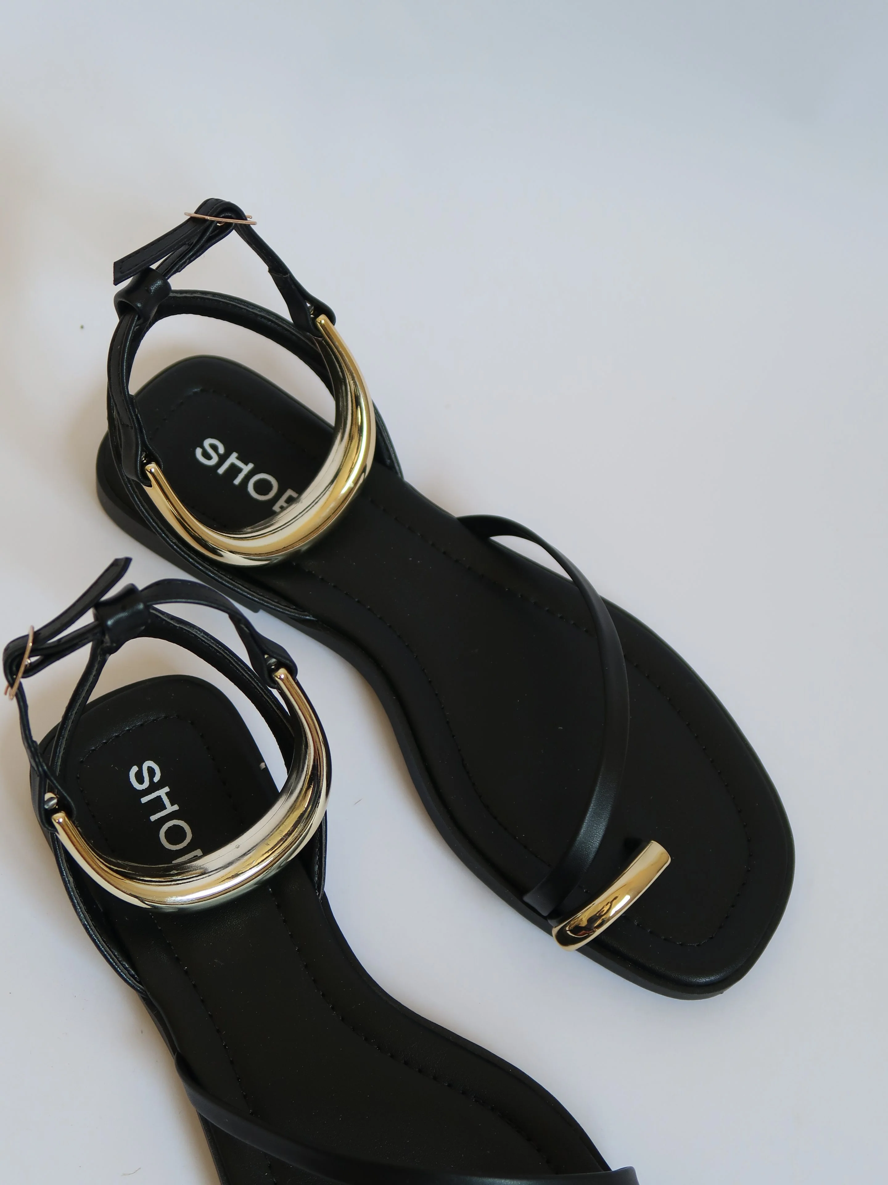 Anaya Black - Image 3