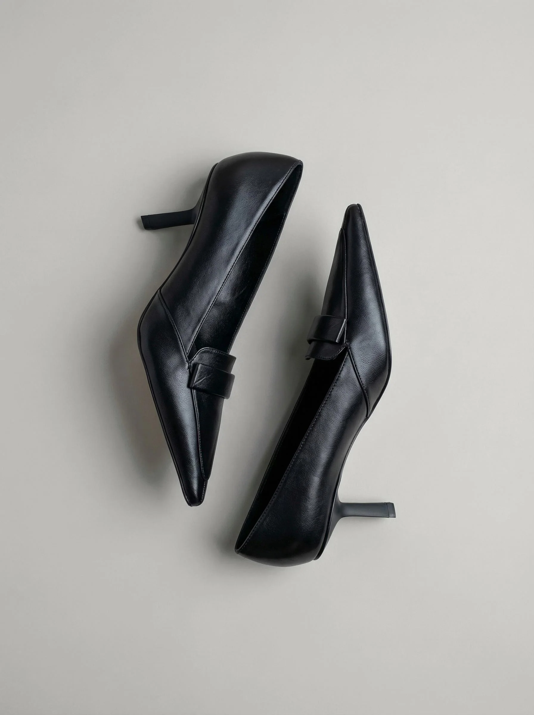 Capsule - Anita Black - Image 3