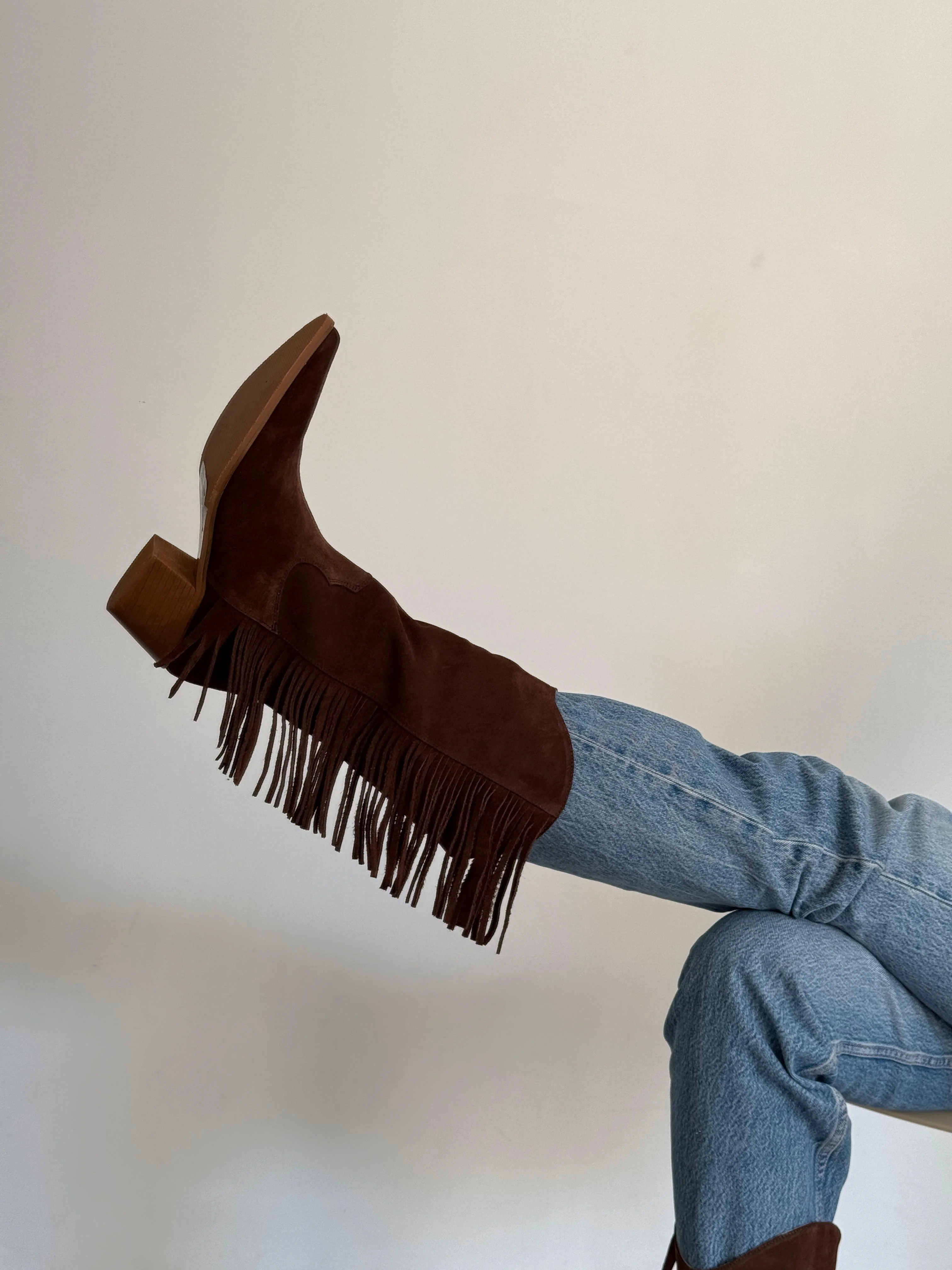 Aylin Suede Walnut - Image 5