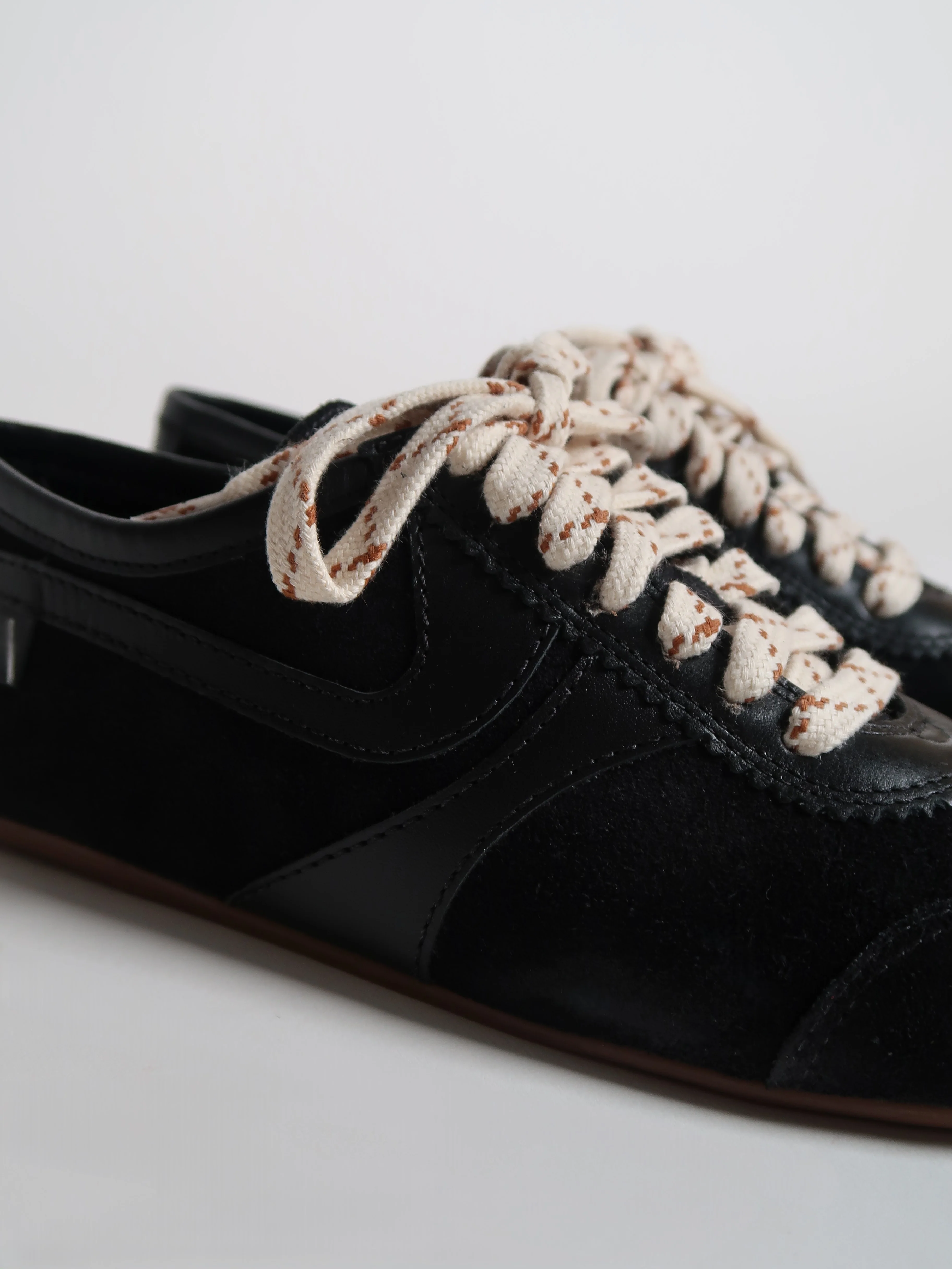 Capsule - Berlin Black - Image 4