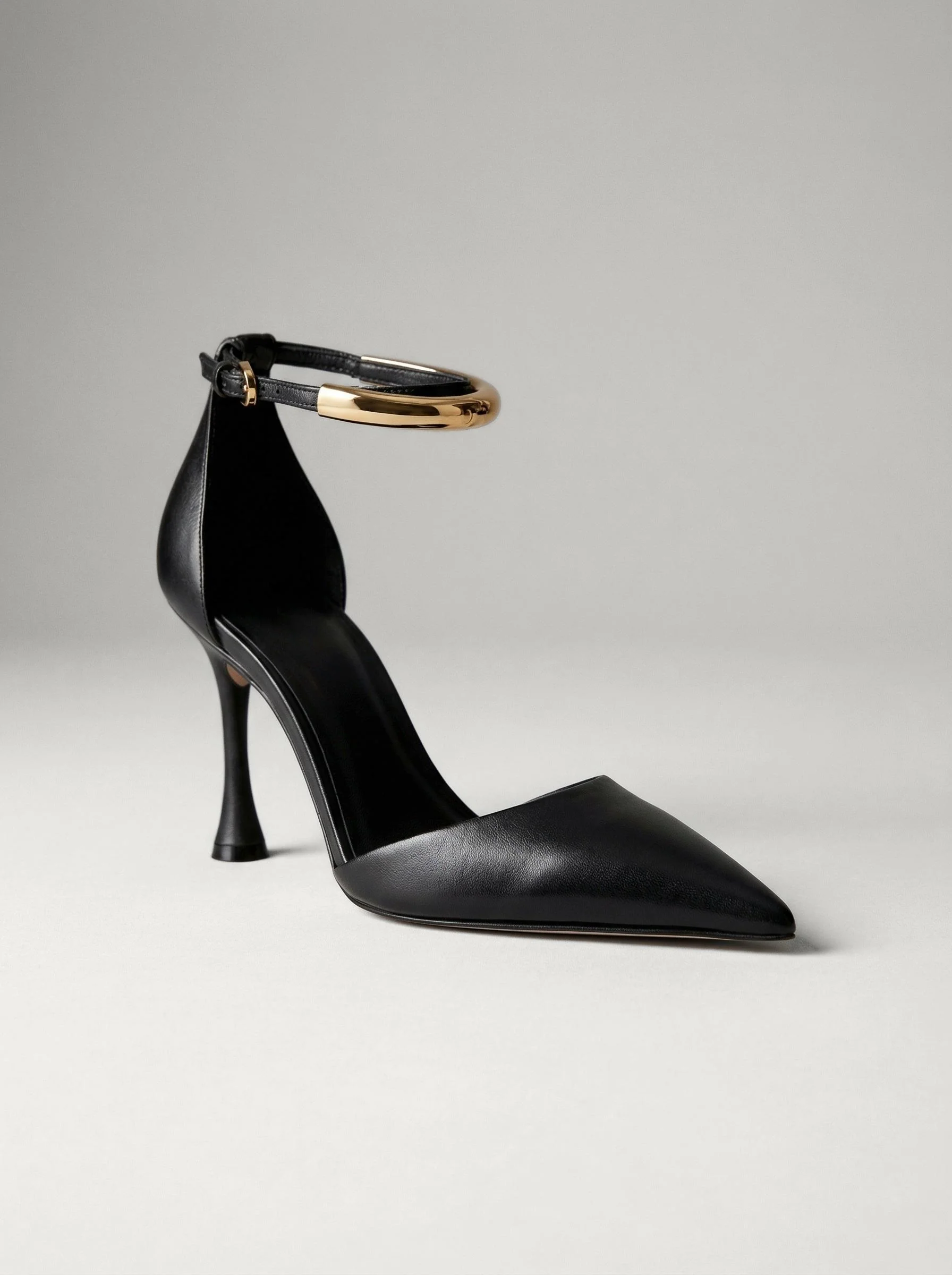 Capsule - Celine Black - Image 6