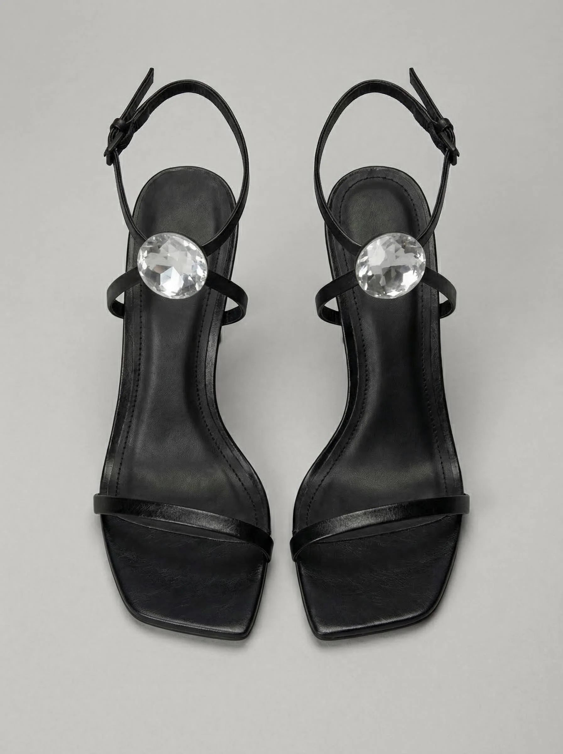 Capsule - Clari Black - Image 3