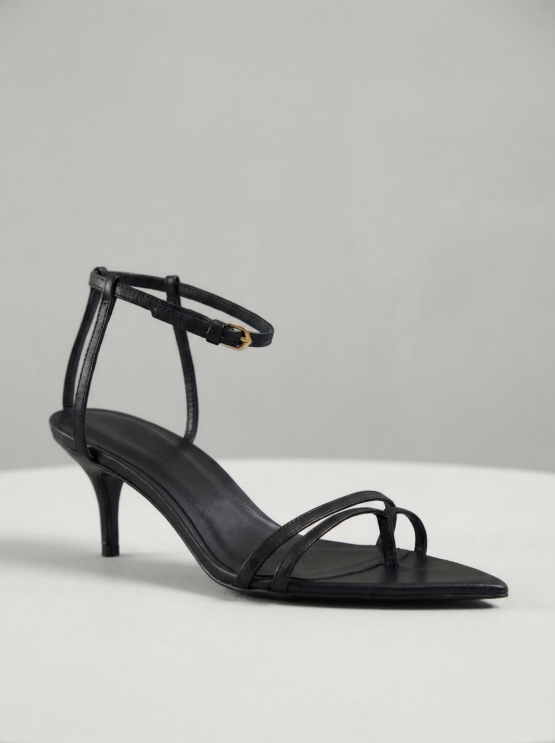 Capsule - Coralie Black - Image 3