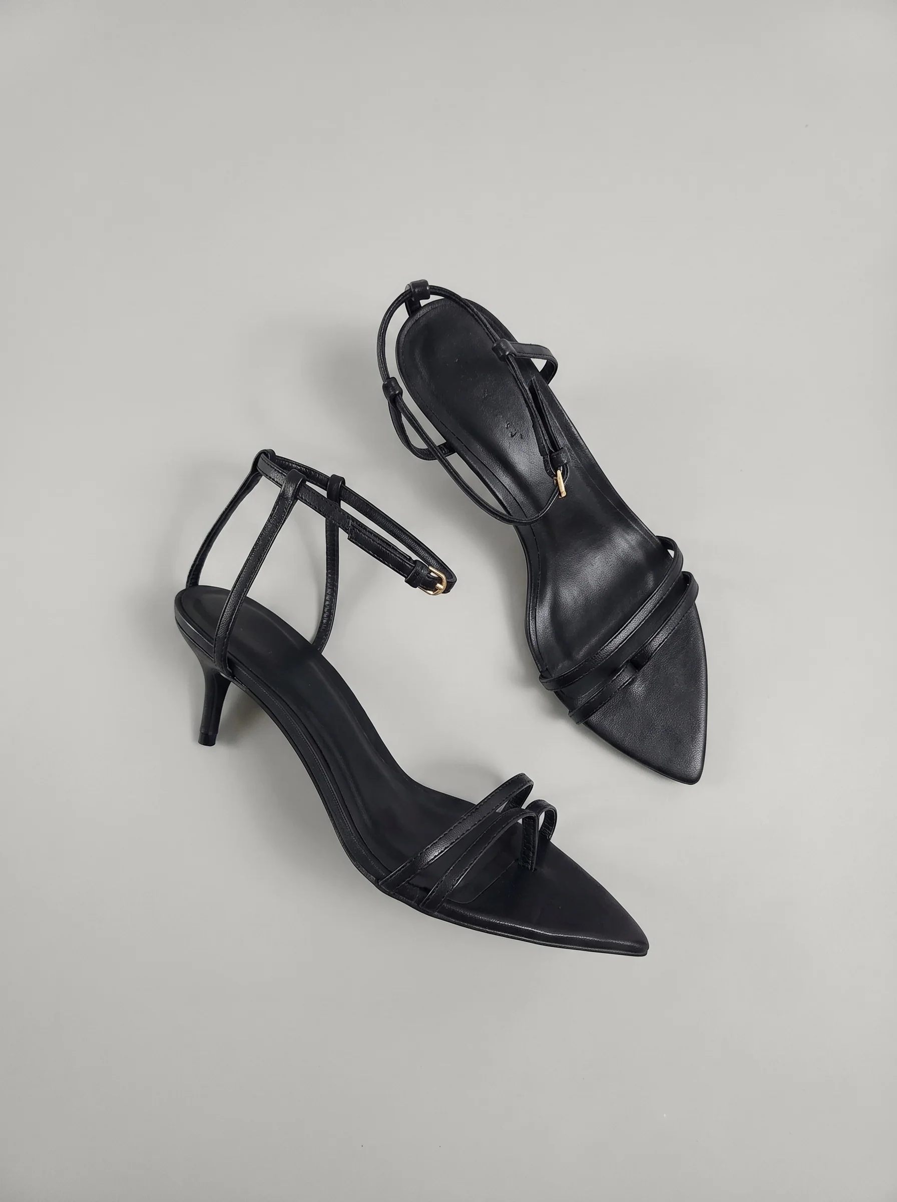 Capsule - Coralie Black - Image 4