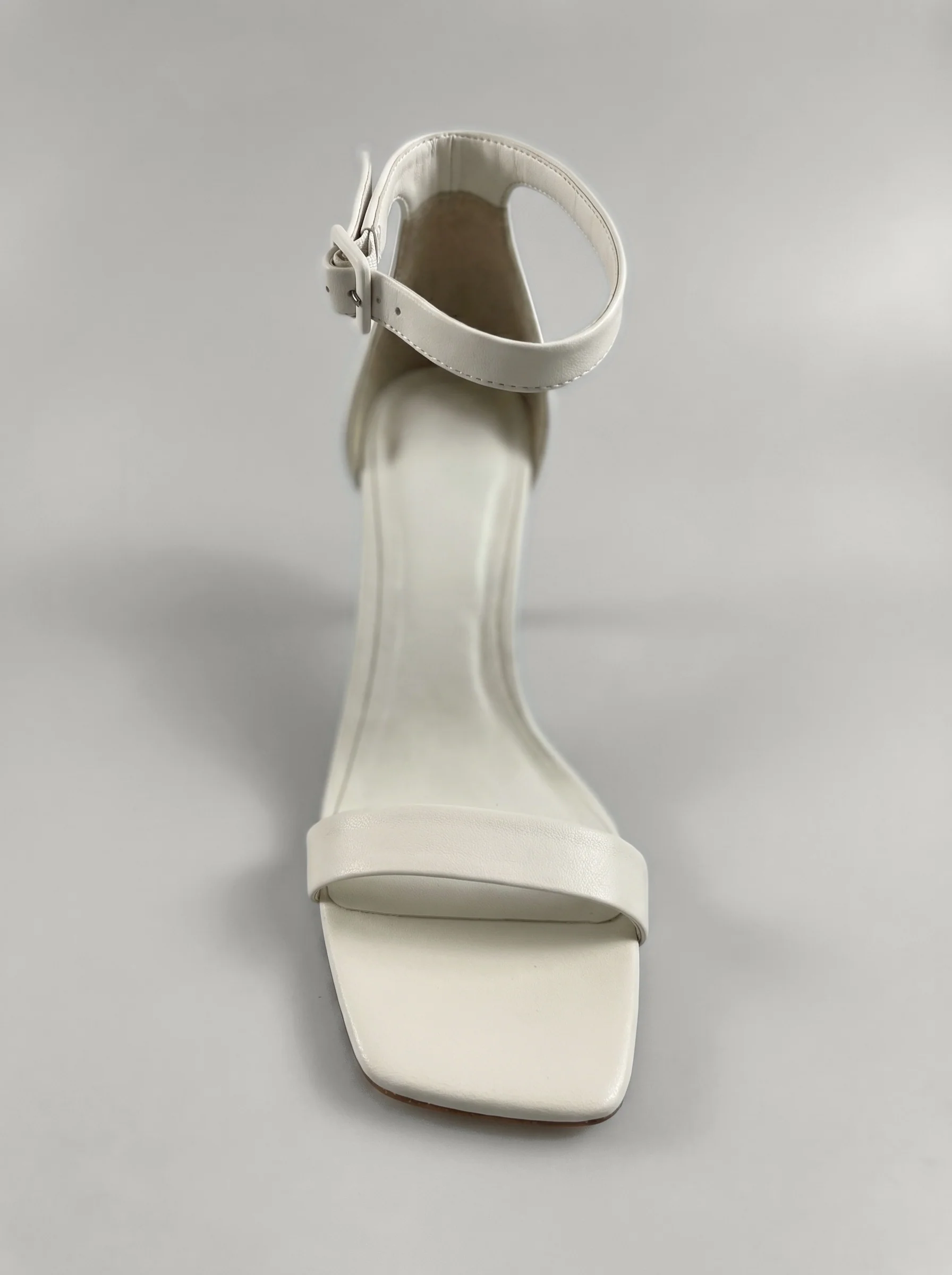Capsule - Martina White - Image 6