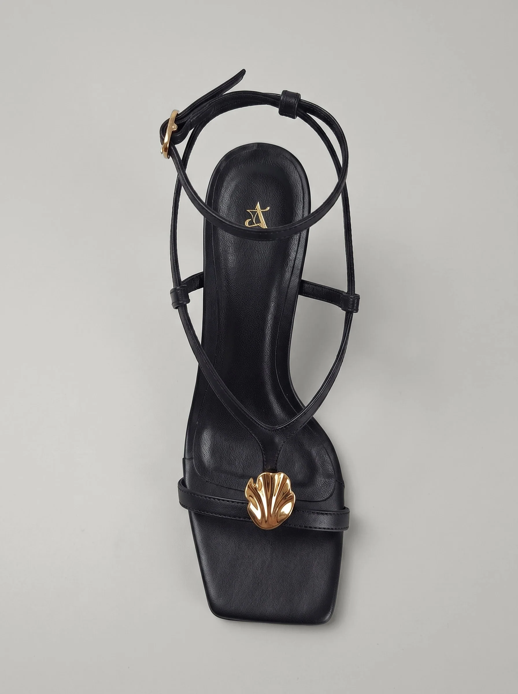 Capsule - Odette Black - Image 4