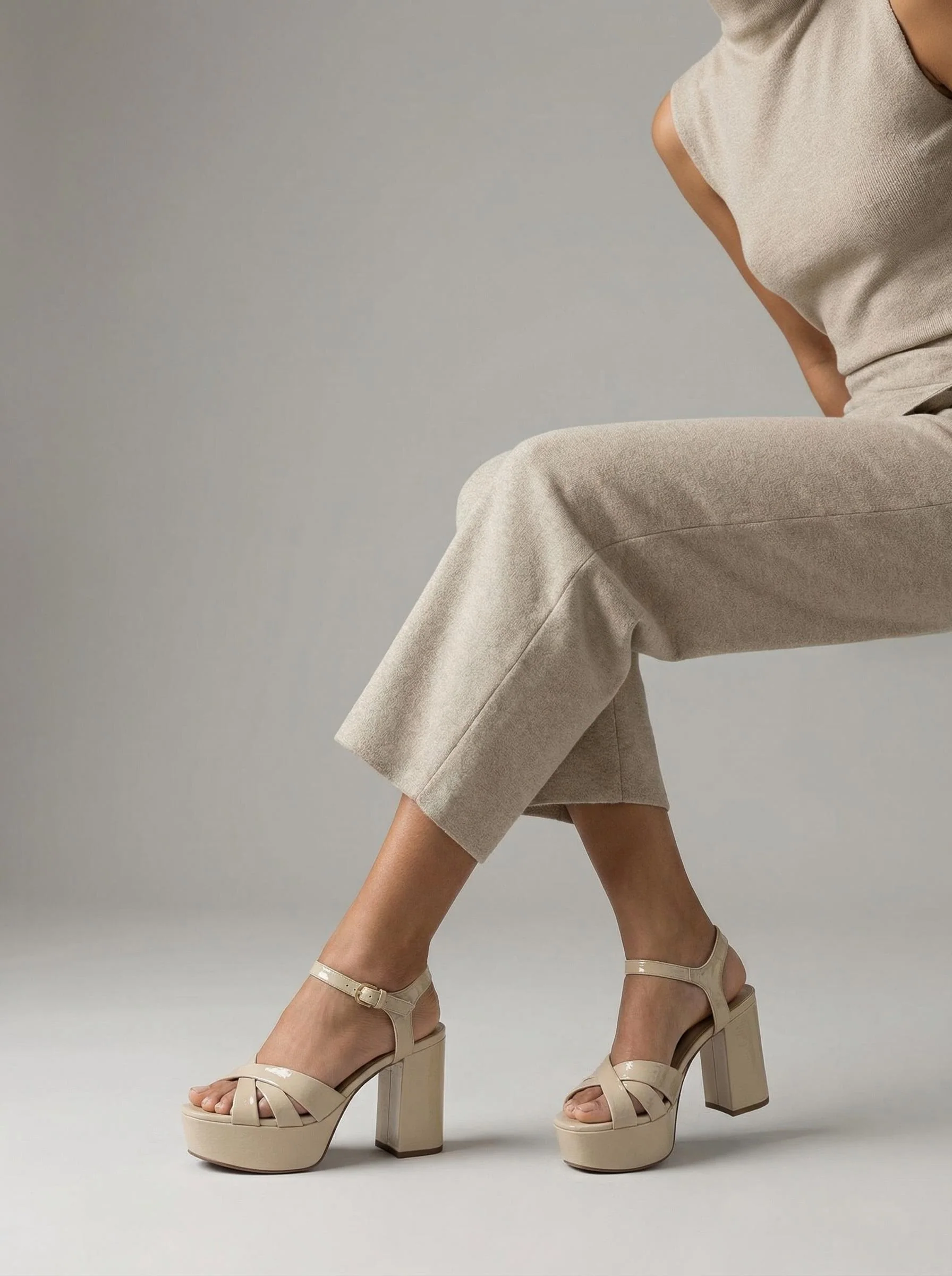 Capsule - Staffy Cream - Image 3