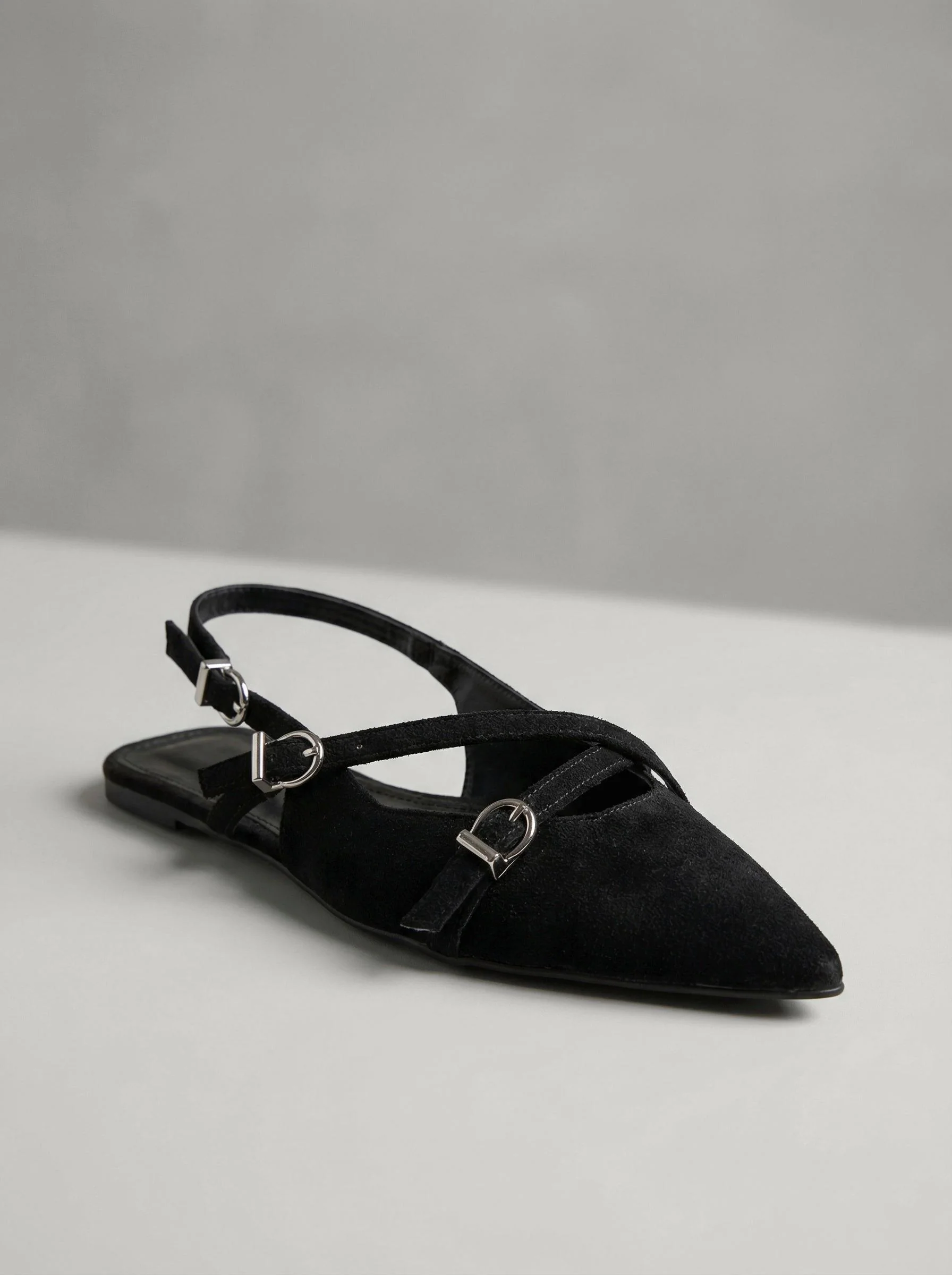 Darcy Soft Black - Image 5