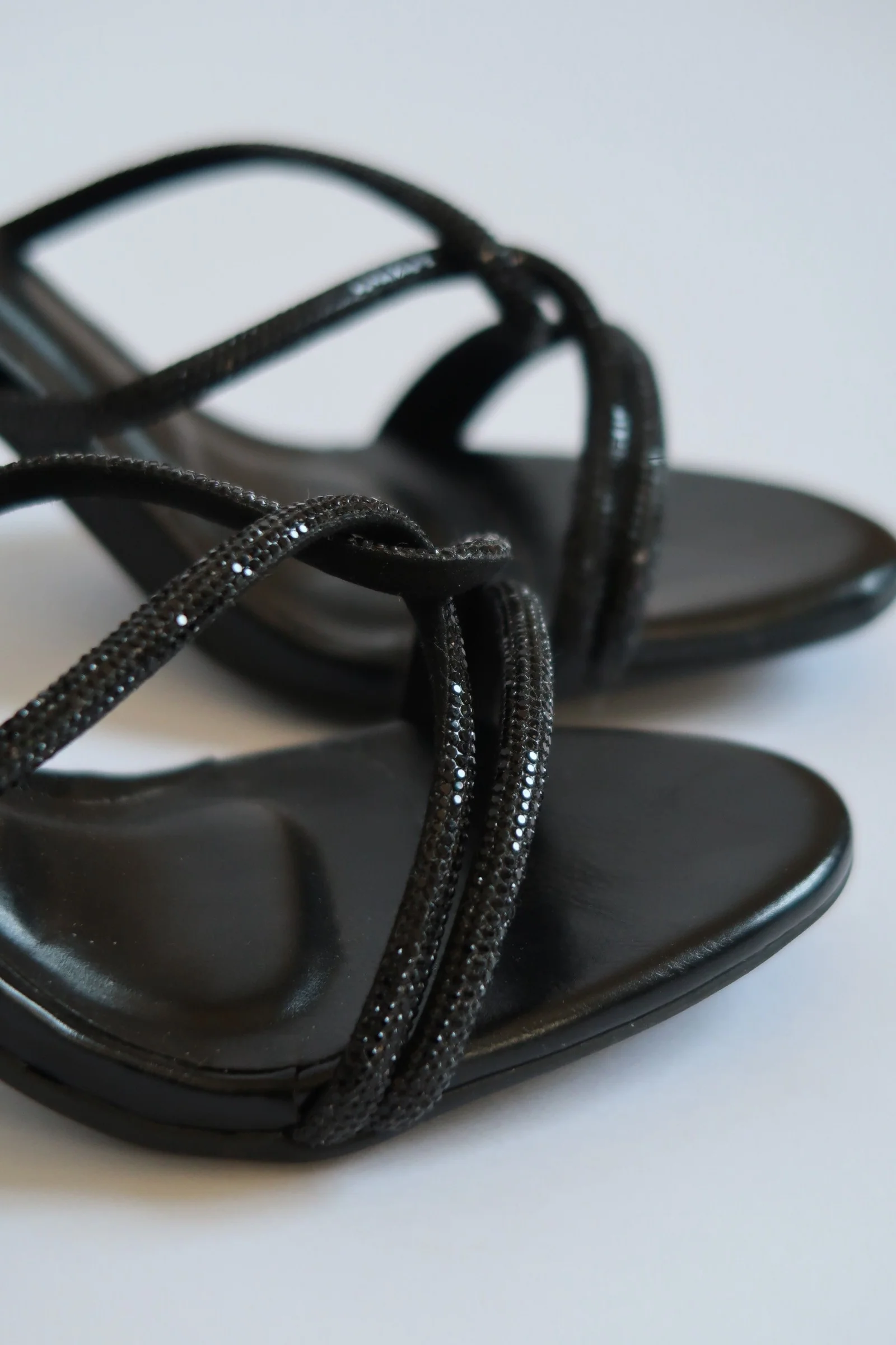 Darien Black - Image 6