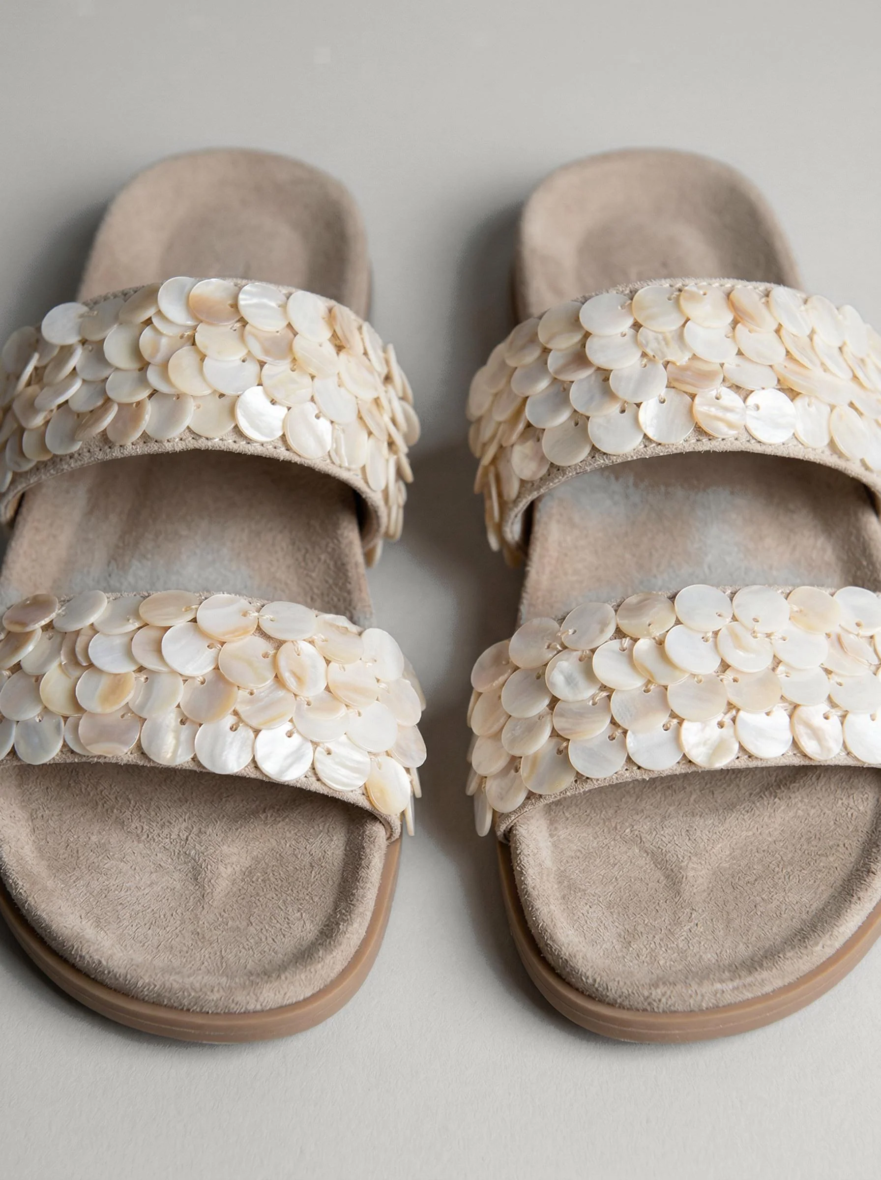 Divine Beige - Image 4