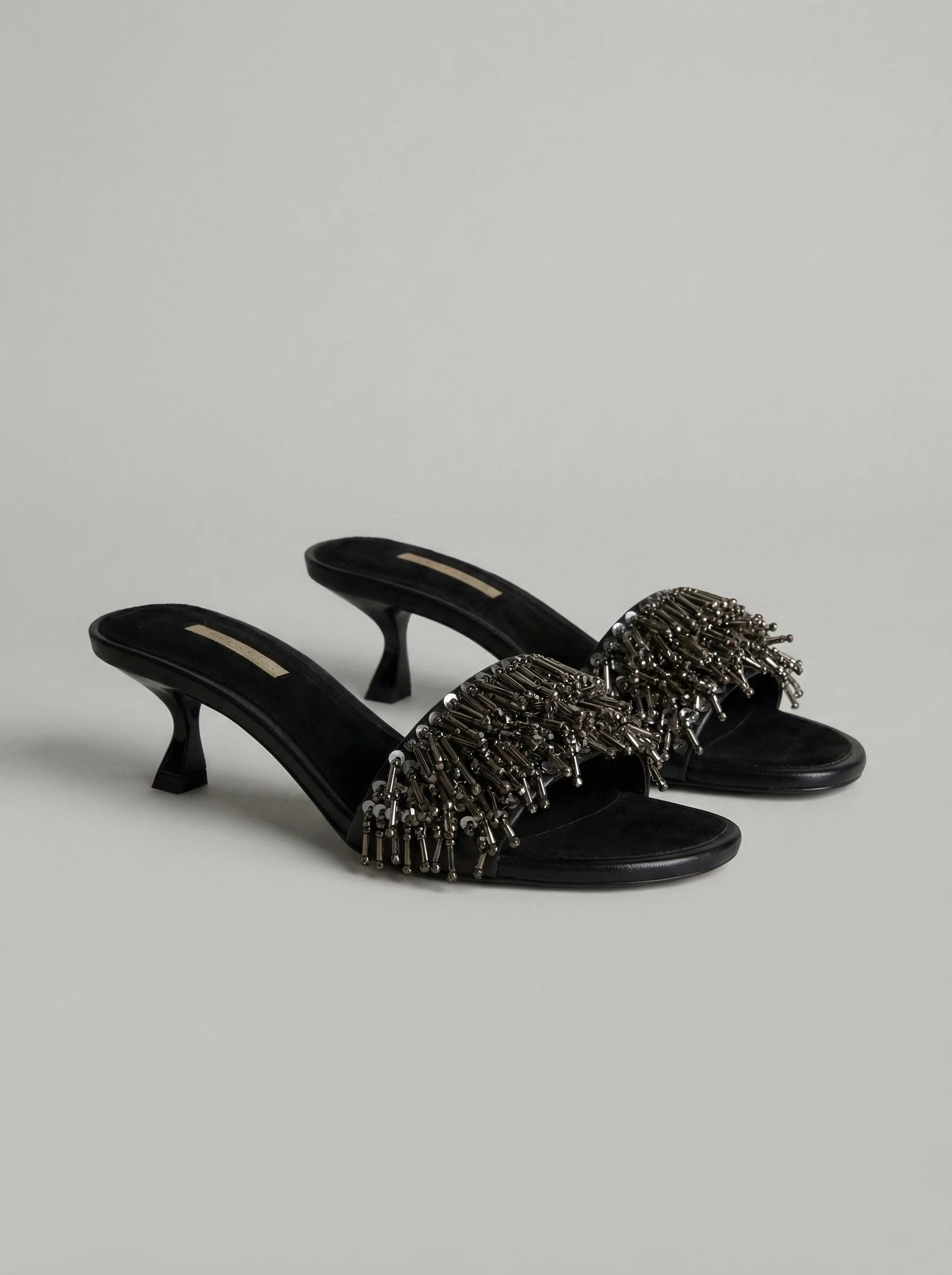 Jazmín Black - Image 2