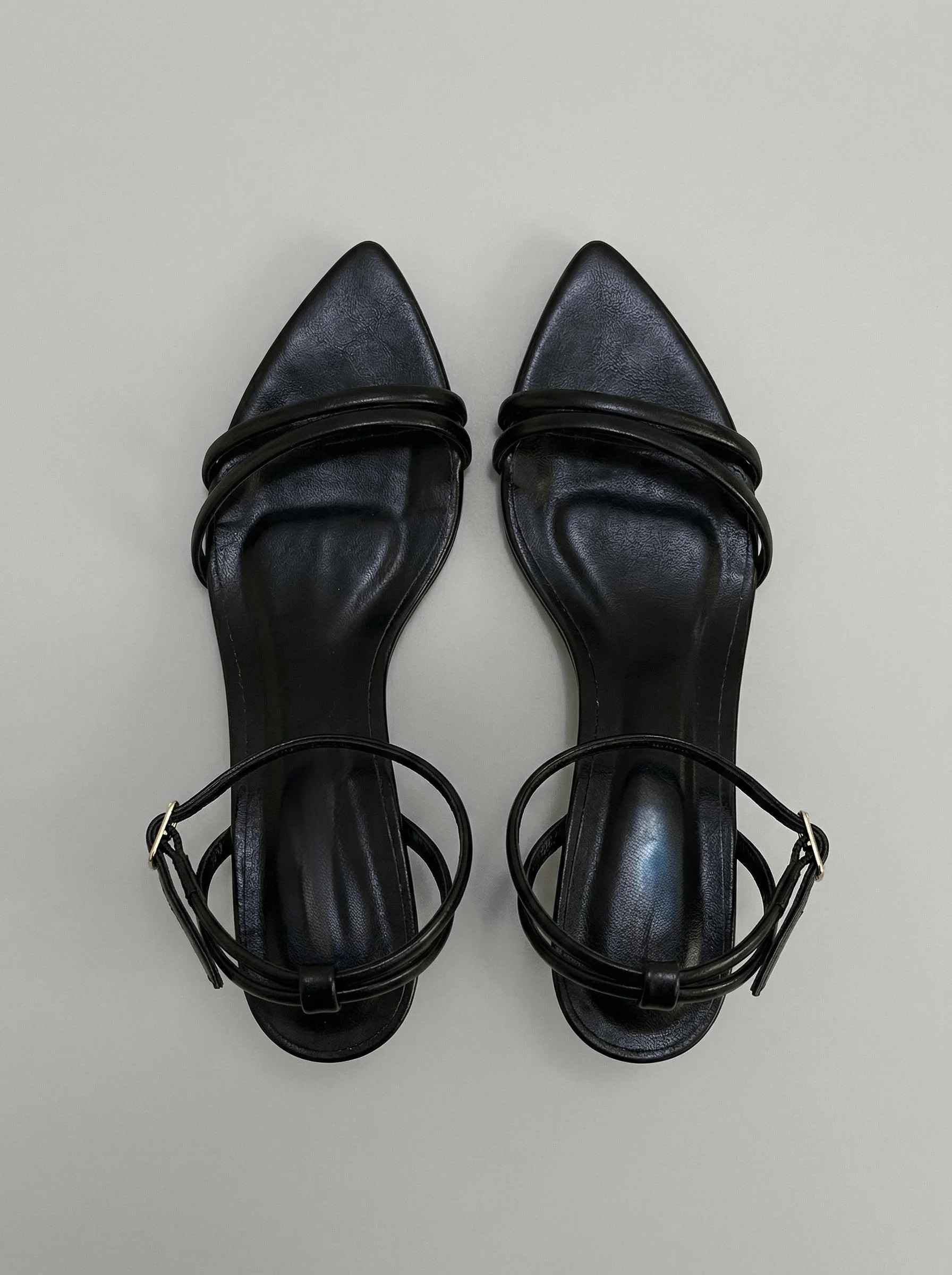 Luna Black - Image 4