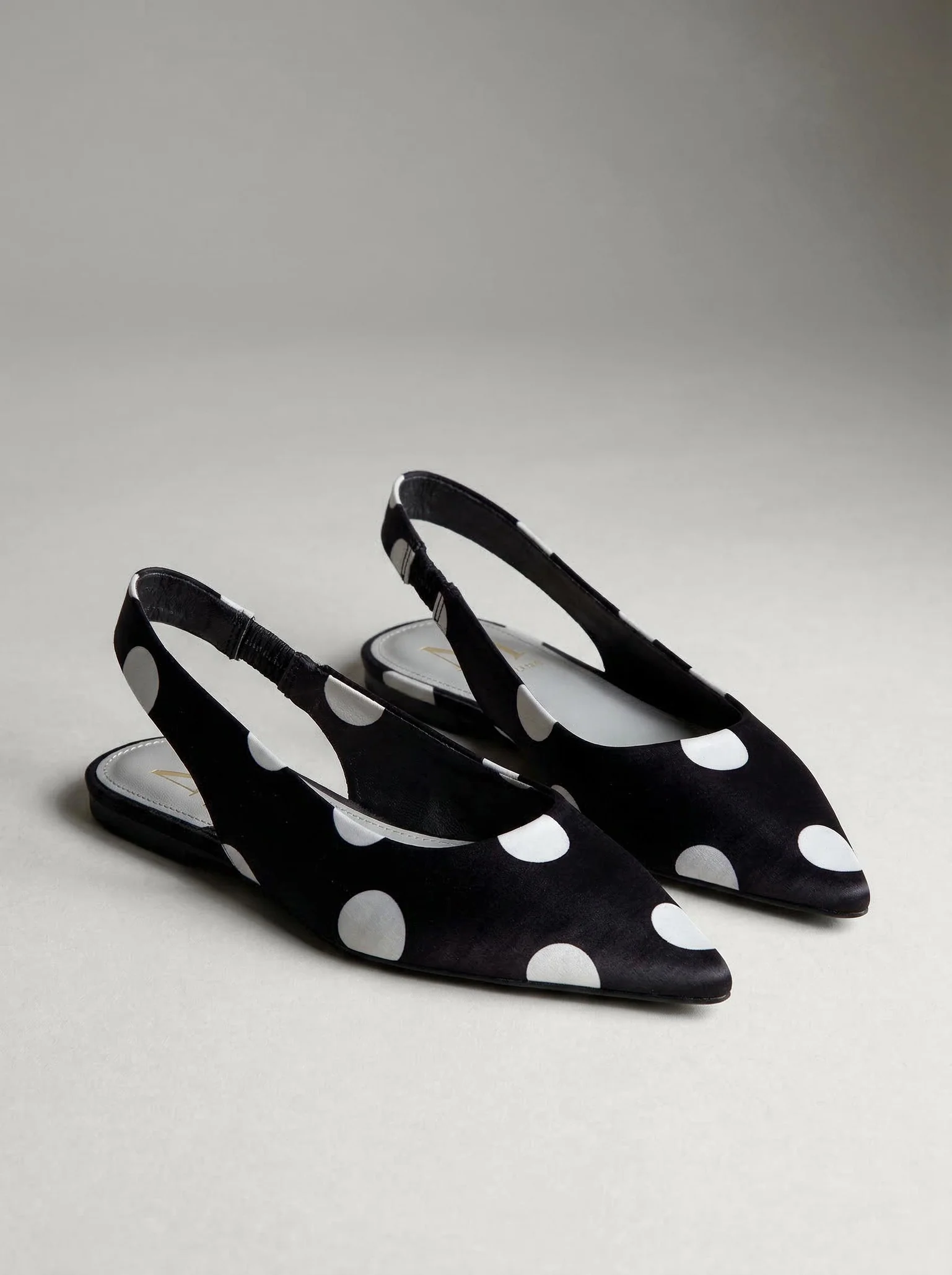 Mรกlaga Dots - Image 6
