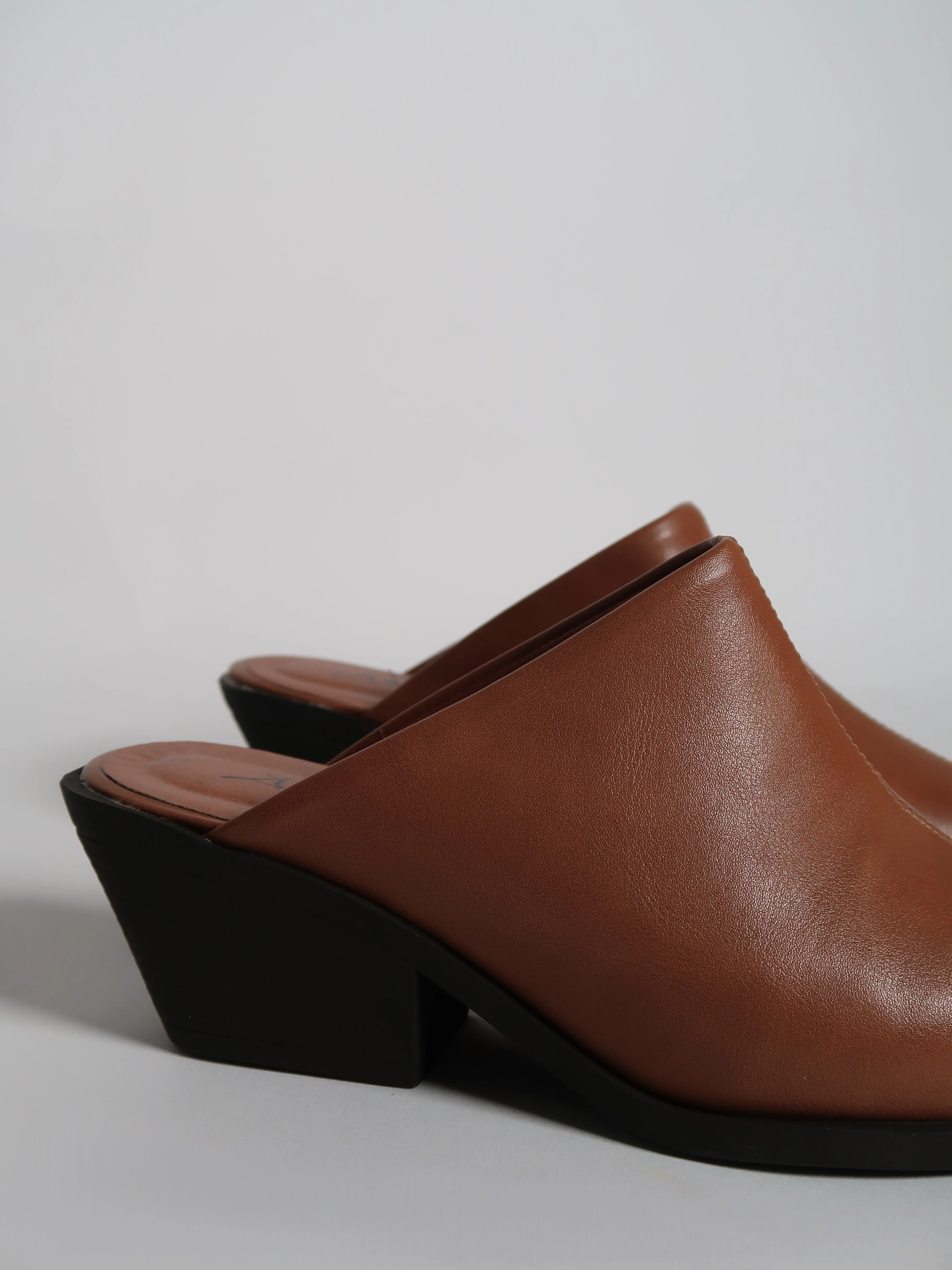 Prince Brown - Image 3