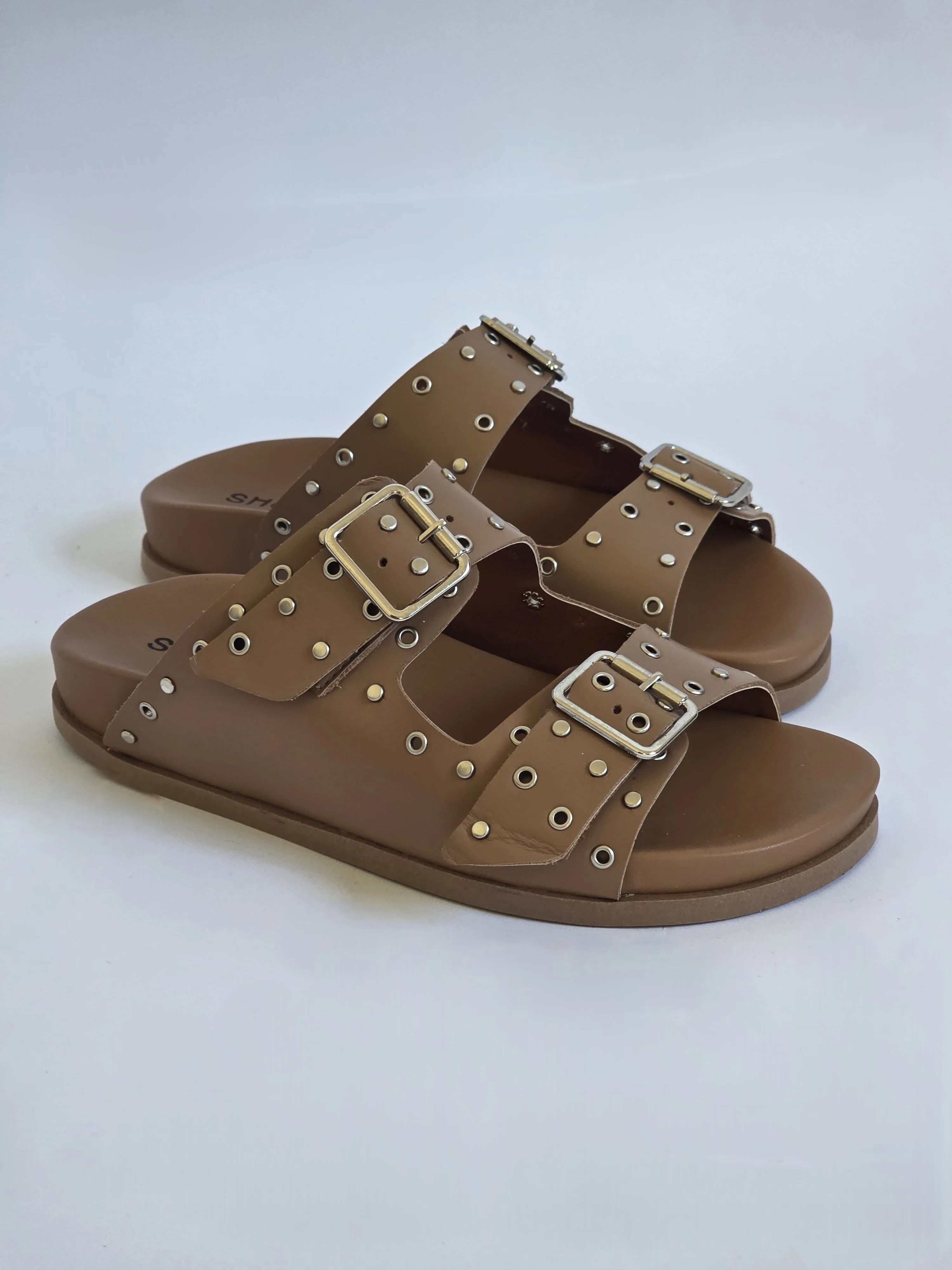 Prue Camel - Image 4