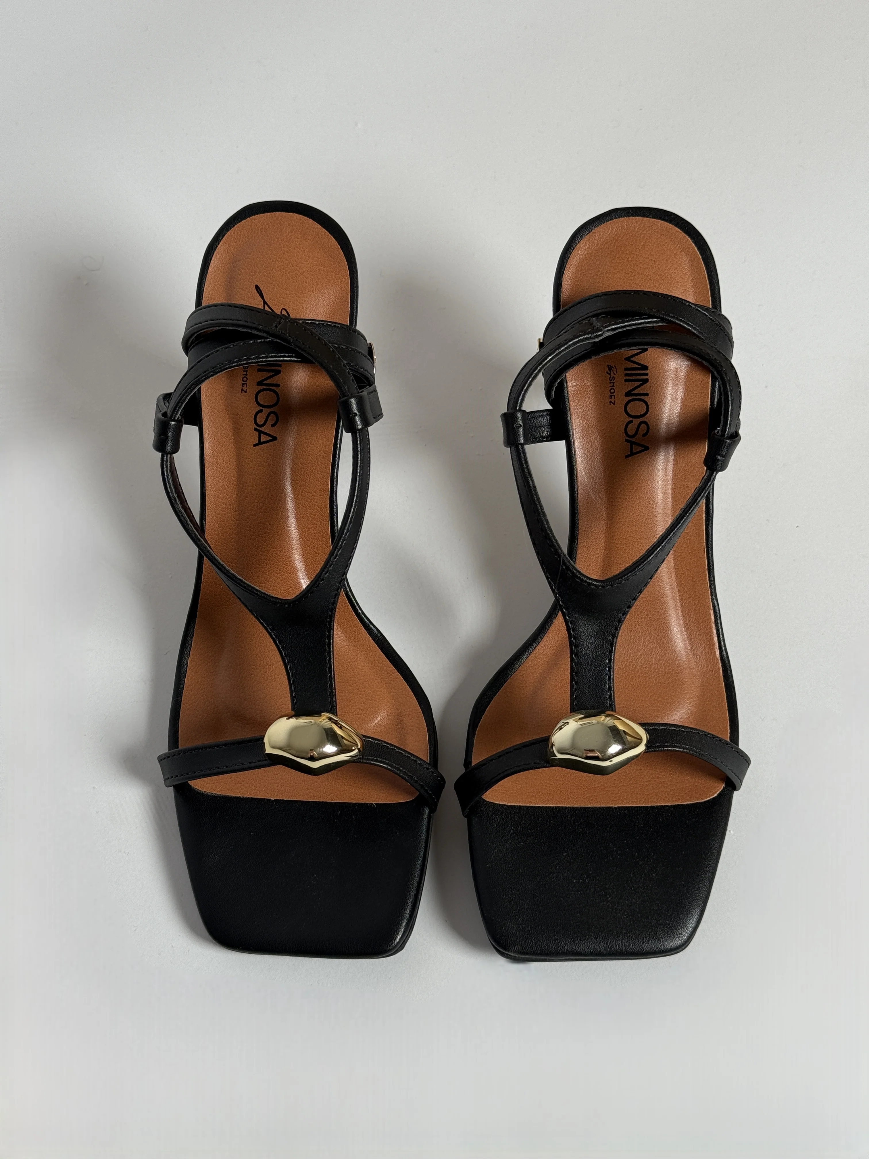 Riviera Black