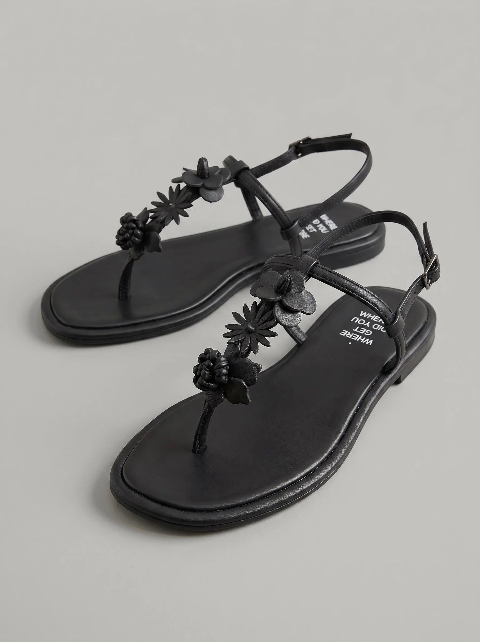 Sansa Black - Image 4