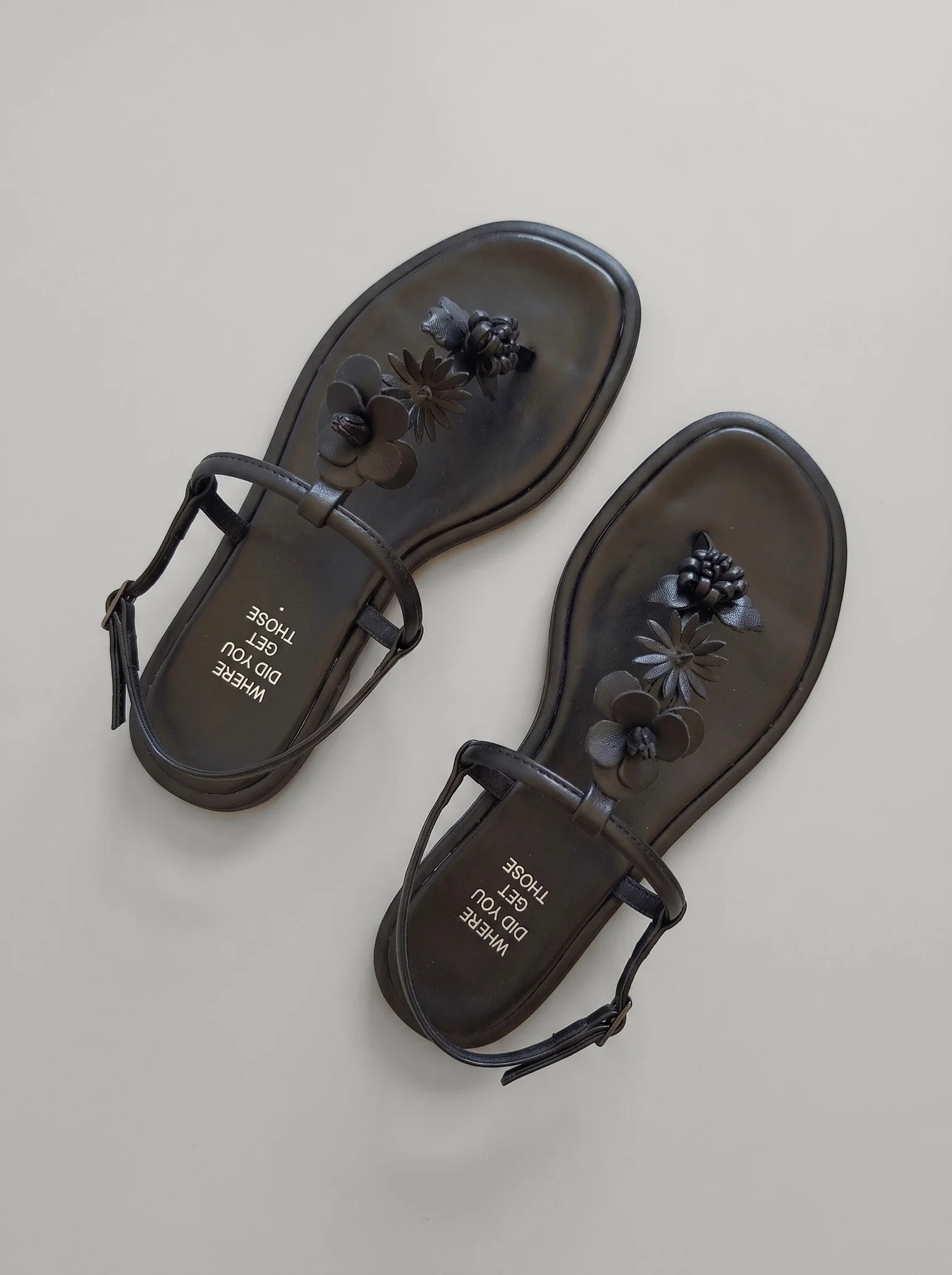 Sansa Black - Image 5