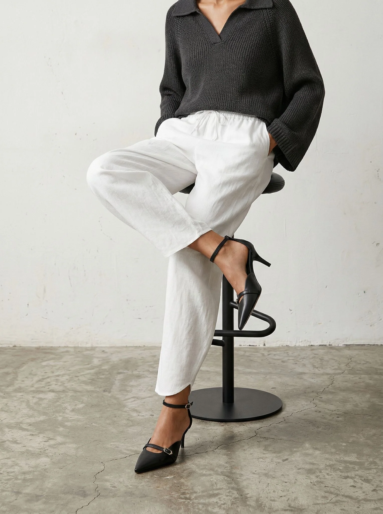 Capsule - Uma Black - Image 4