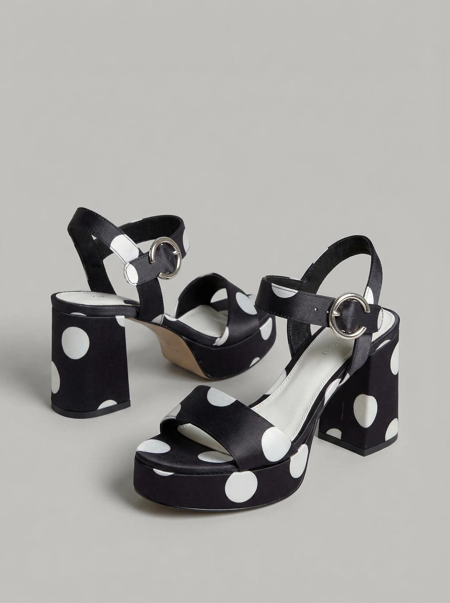 Valencia Dots - Image 4