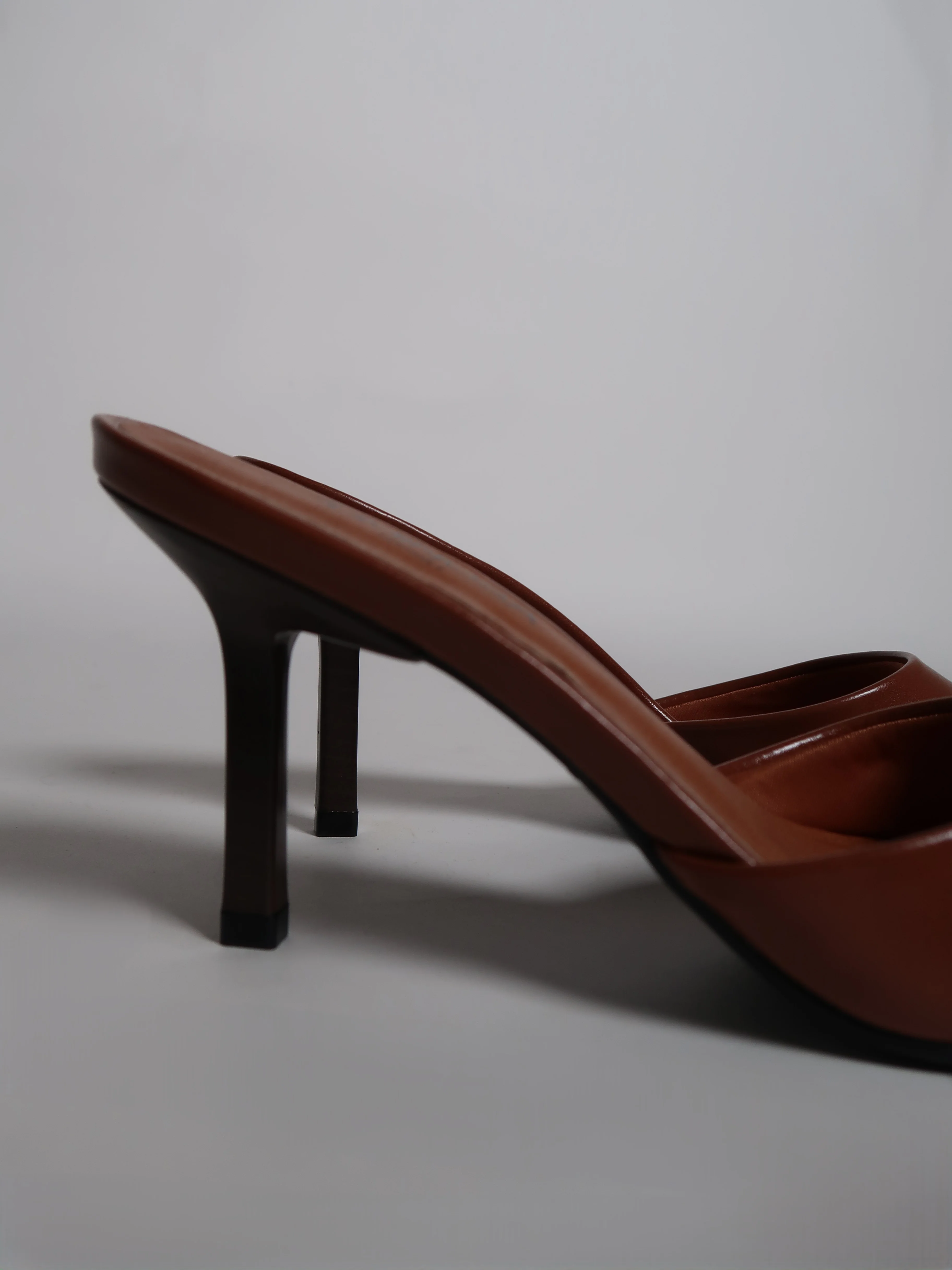 Velma Caramel - Image 3